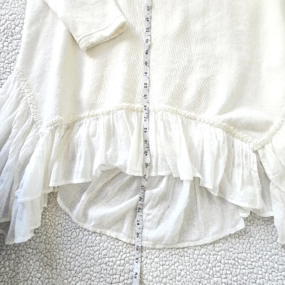 White Free People Poets Pullover Sweatshirt w/ ruffle hem size SP - Picture 12 of 15
